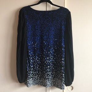 Alfani Tops - A black blue and white Alfani top Large Alfani Tops - A black blue and white Alfani top Large